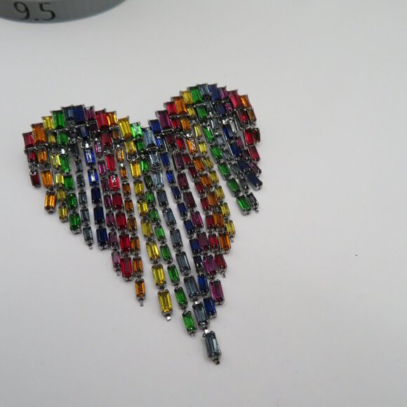 Heart Shaped Rainbow-Colored Baguette Rhinestone Brooch Pin - Picture 6 of 12